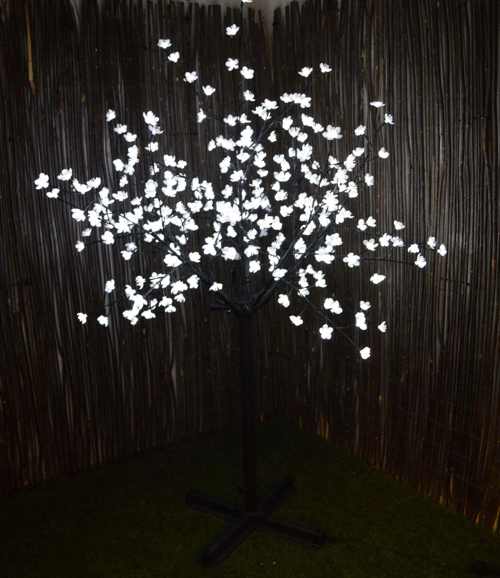 185cm 300 LEDs Indoor / Outdoor LED Cherry Blossom Christmas Tree - Cool White