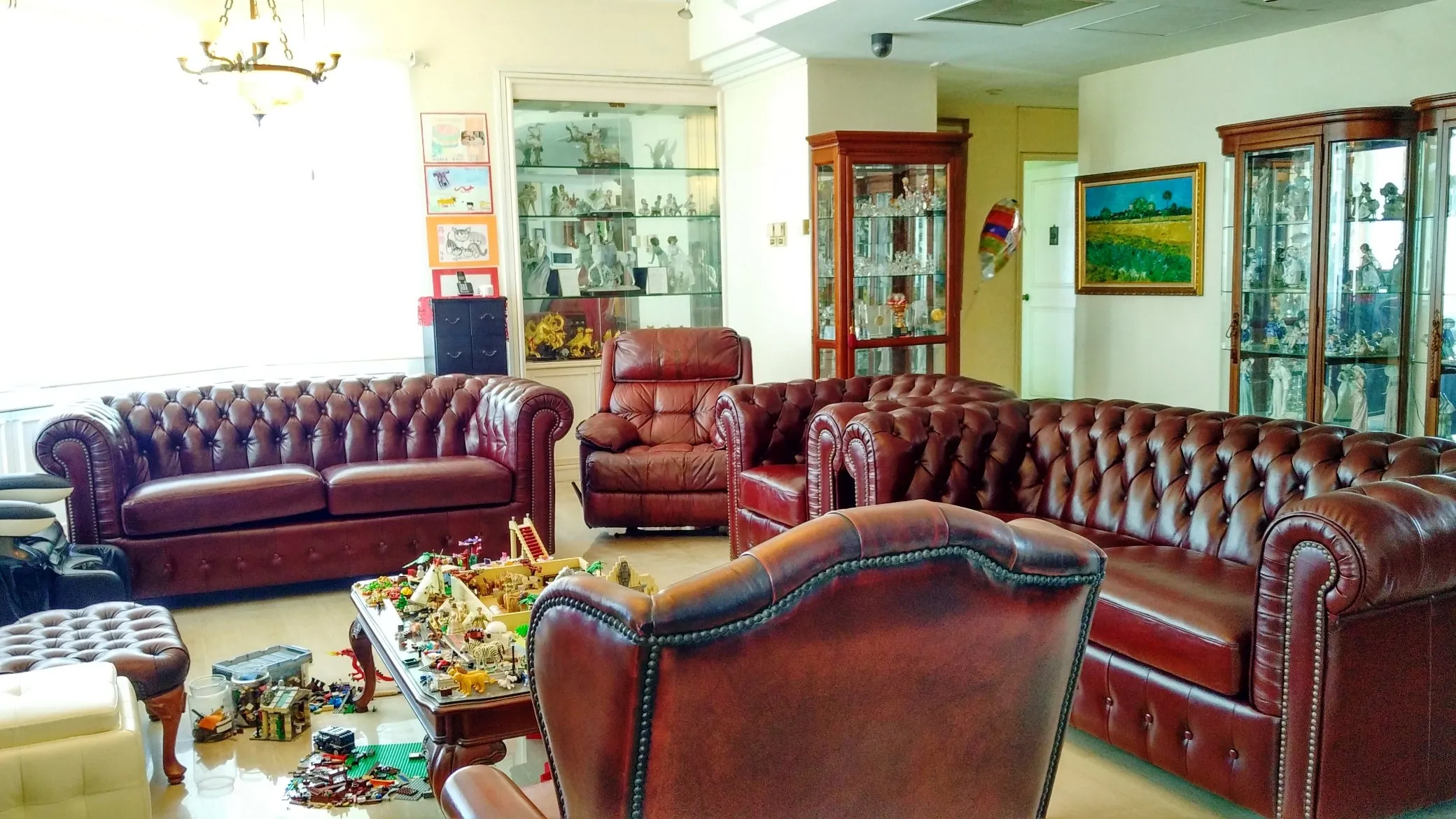 SANDRINGHAM CHESTERFIELD SOFA