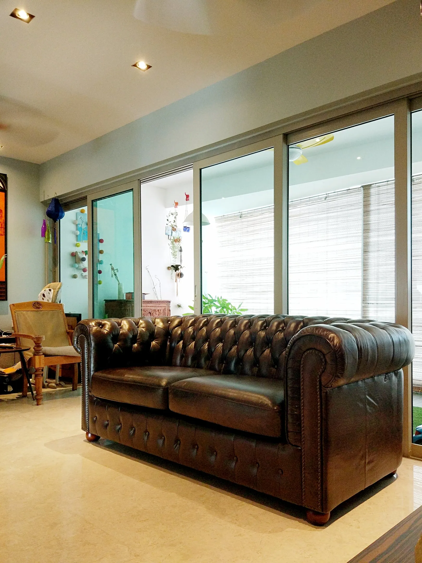 SANDRINGHAM CHESTERFIELD SOFA